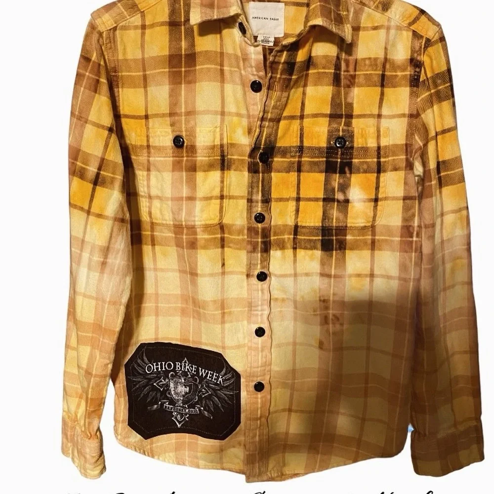 Upcycled bleached flannel - Picture 3 of 3